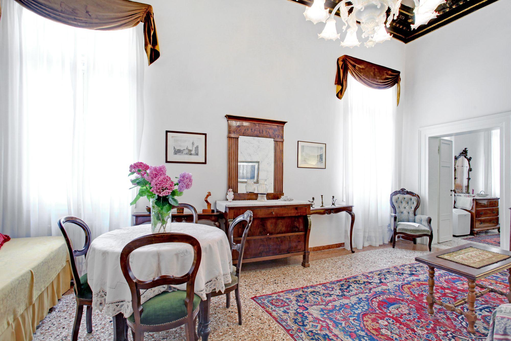 Testa - Wr Apartments Venesia Bagian luar foto